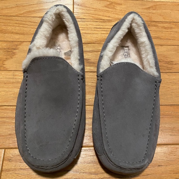 UGG Other - Men's UGG Ascot Suede Grey Slippers Size 11 Regular